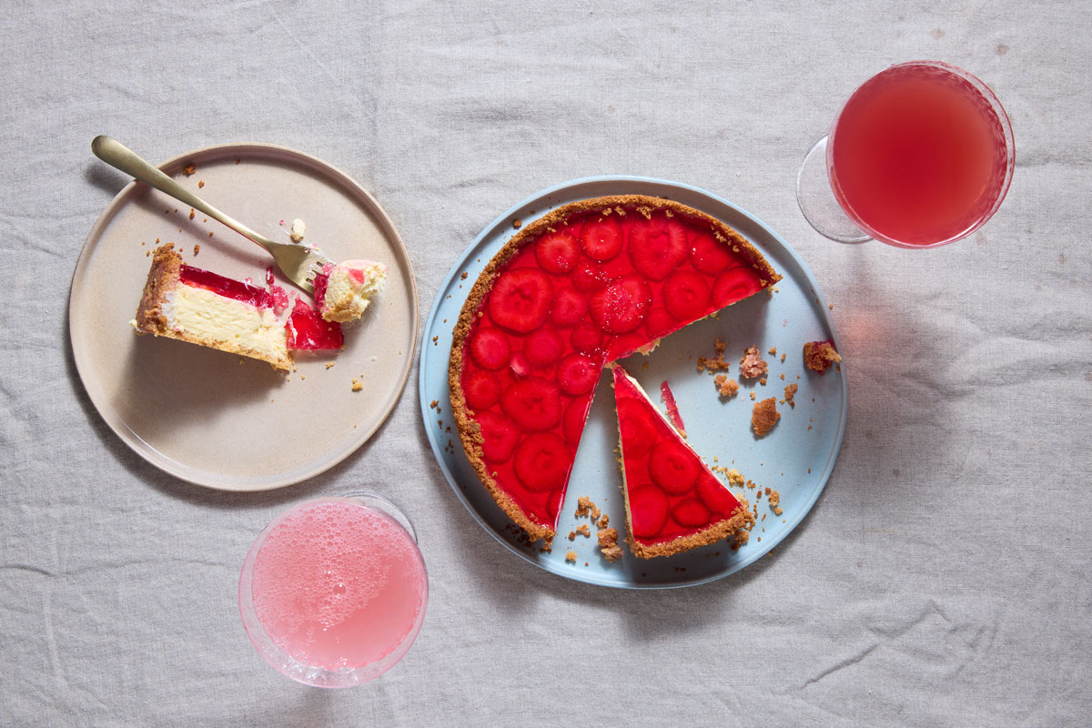 Strawberry jelly cheesecake 